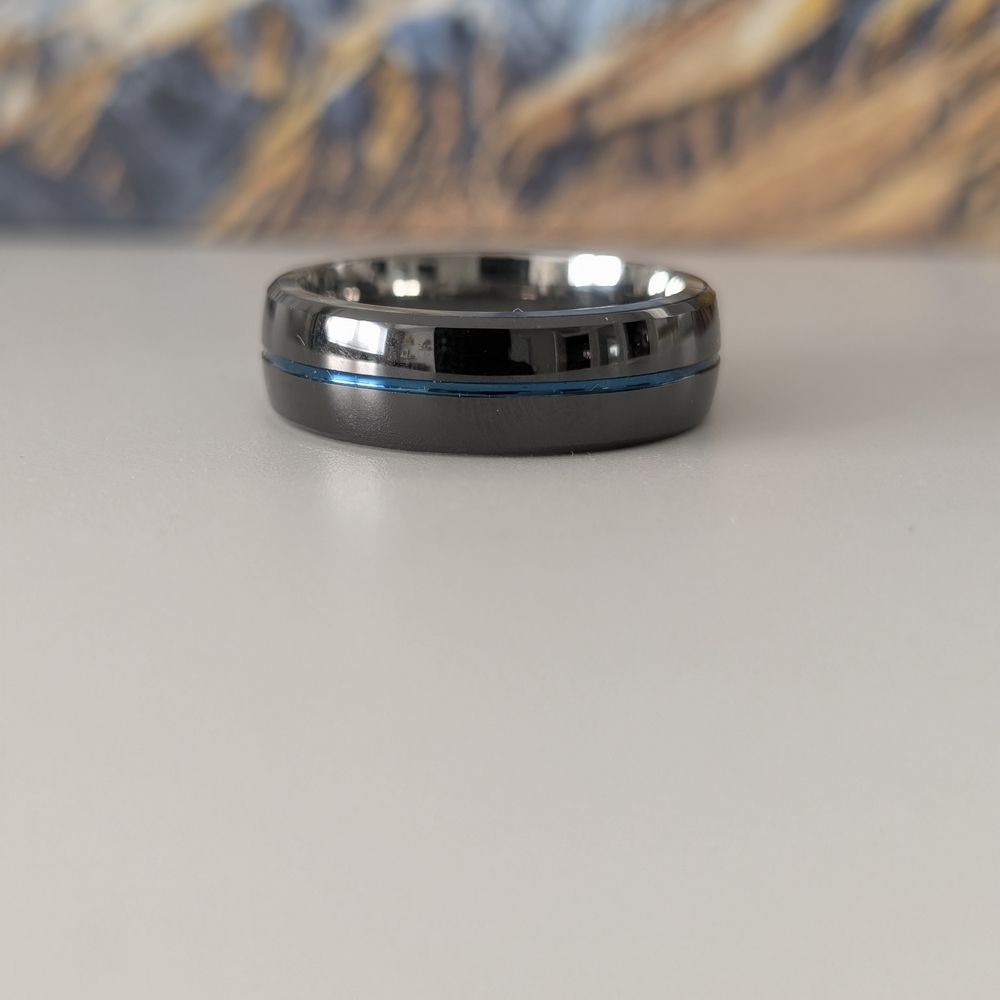 Men's Ring - Picture 2 of 2